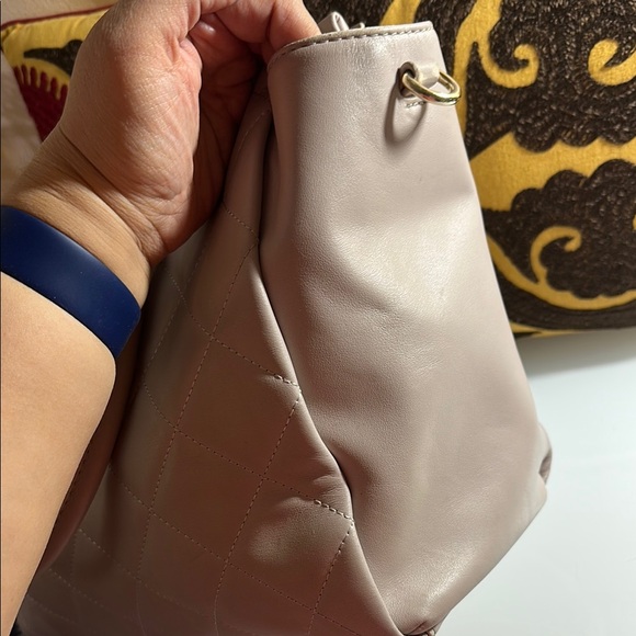 Kate Spade Cream Quilted Tote Bag - Picture 8 of 16
